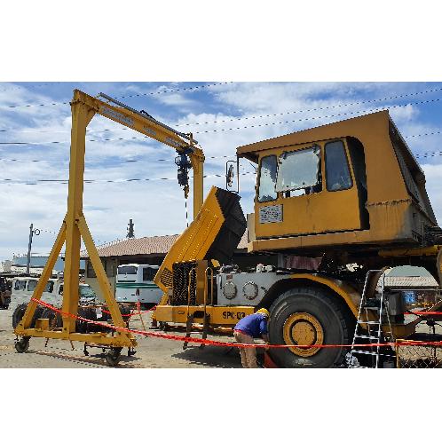 MOBILE GANTRY CRANE.